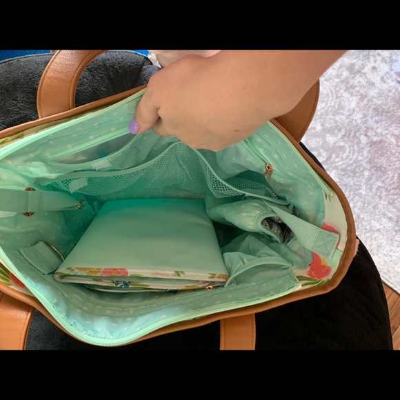 Diaper bag - Picture 2 of 2